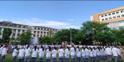 i-day img